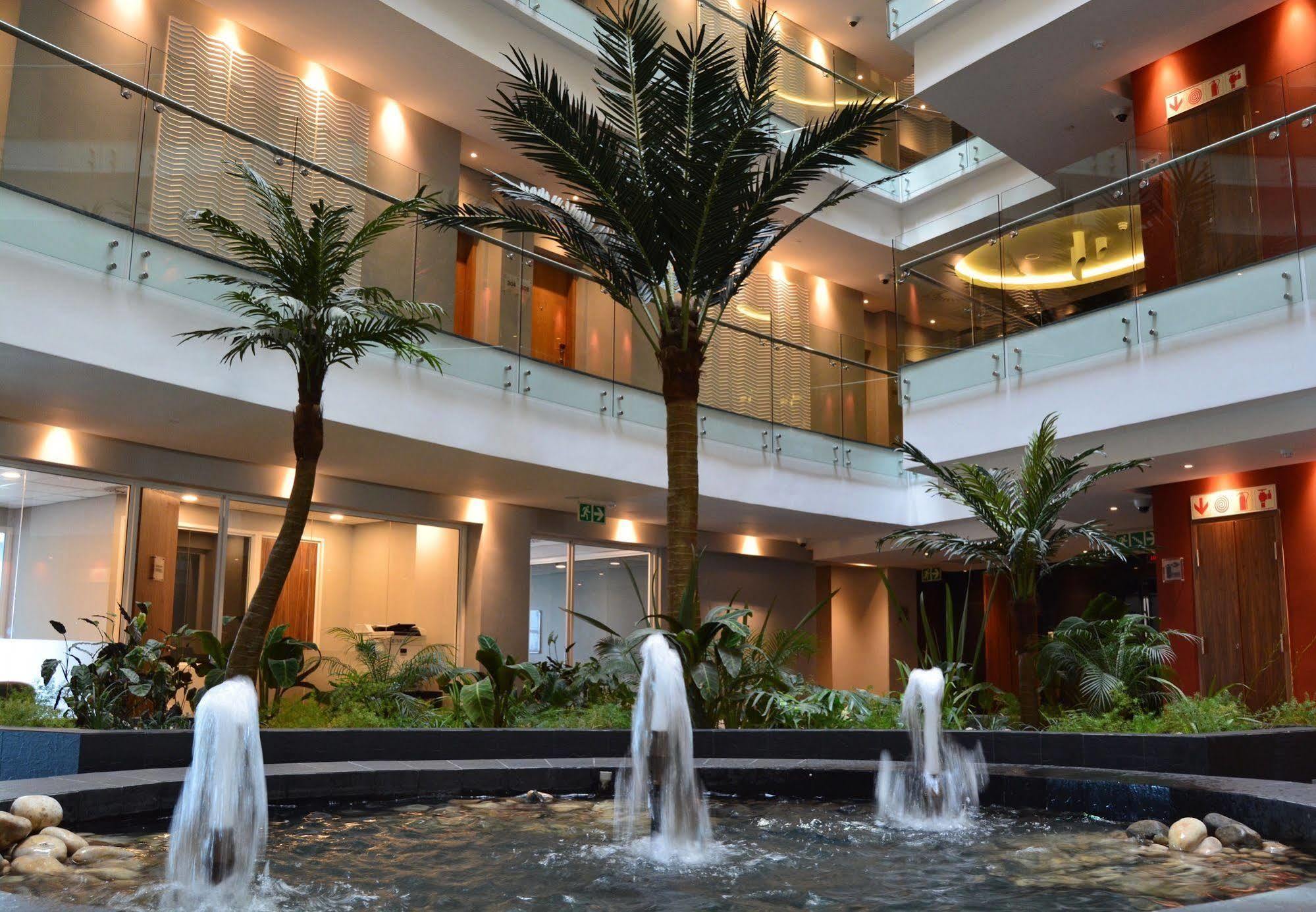Ubumwe Grande Hotel Kigali Exterior photo